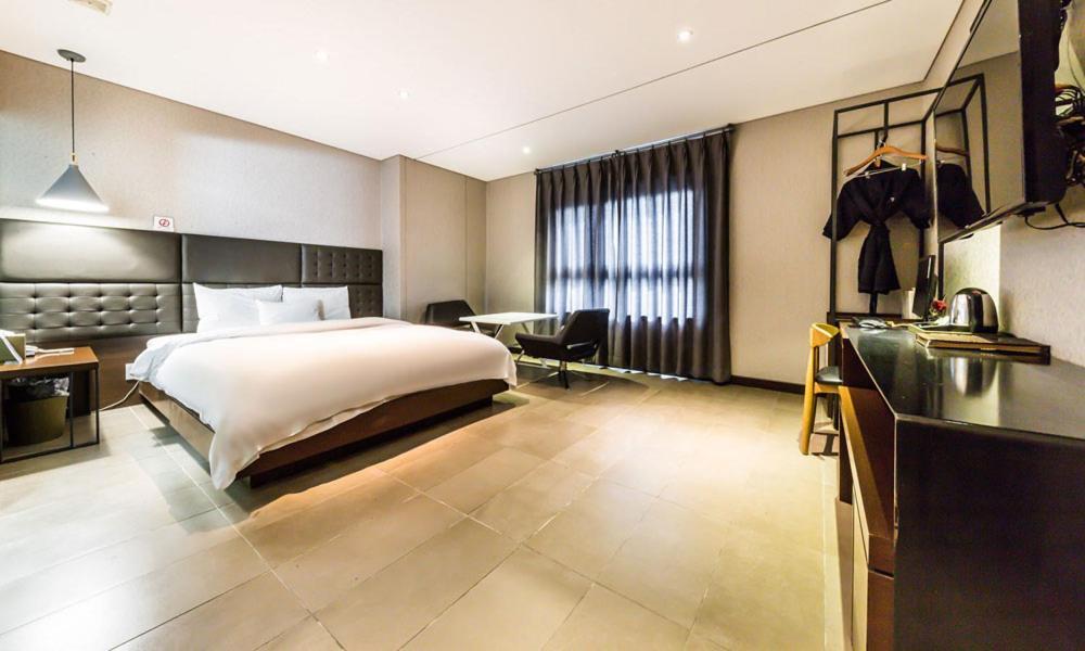 Yeongdeungpo Lifestyle F Hotel Seul Exterior foto