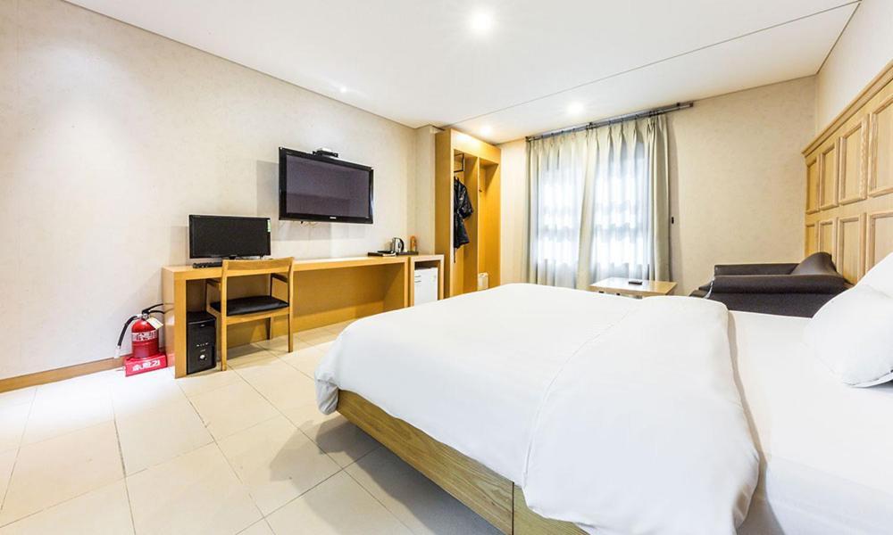 Yeongdeungpo Lifestyle F Hotel Seul Exterior foto